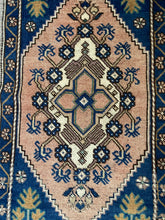 Load image into Gallery viewer, Grace Mini Turkish Rug
