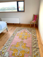 Load image into Gallery viewer, &quot;Diana&quot; Vintage Turkish Area Rug
